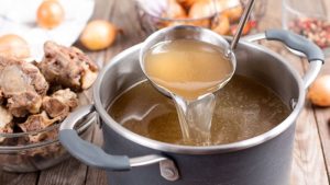 Bí Quyết Sơ Chế Và Nấu Nước Dùng Đậm Đà Chuẩn Vị