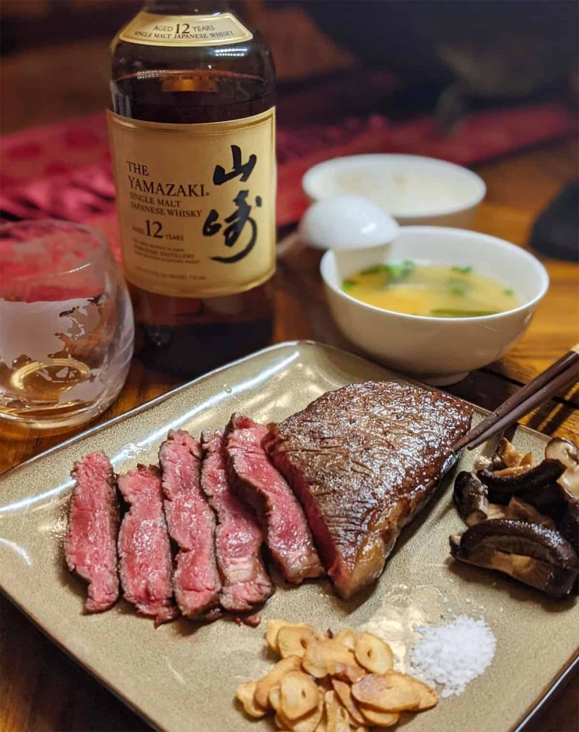 Bò Kobe áp chảo (Steak) – Khám phá nghệ thuật của sự tinh tế