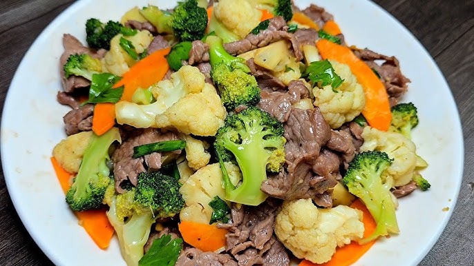 Bò Xào Nấm và Bông Cải Xanh – Thanh Đạm, Bổ Dưỡng