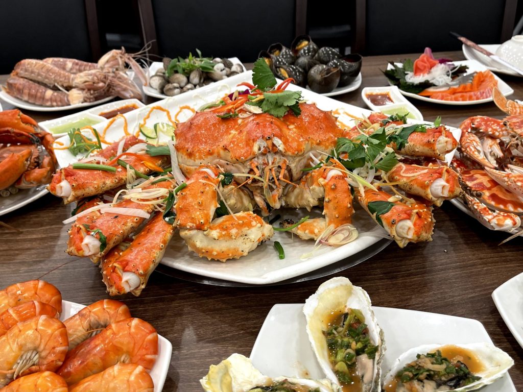 Cua Hoàng Đế Rang: Đậm Đà, Chua Cay Đủ Vị