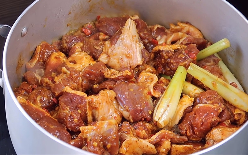 Gầu Bò Kho Nghệ Thuật Ẩm Thực Gia Đình
