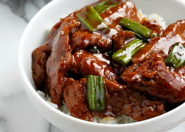 Gợi Ý Các Món Ngon Từ Thịt Mông Bò Cho Bữa Cơm Gia Đình
