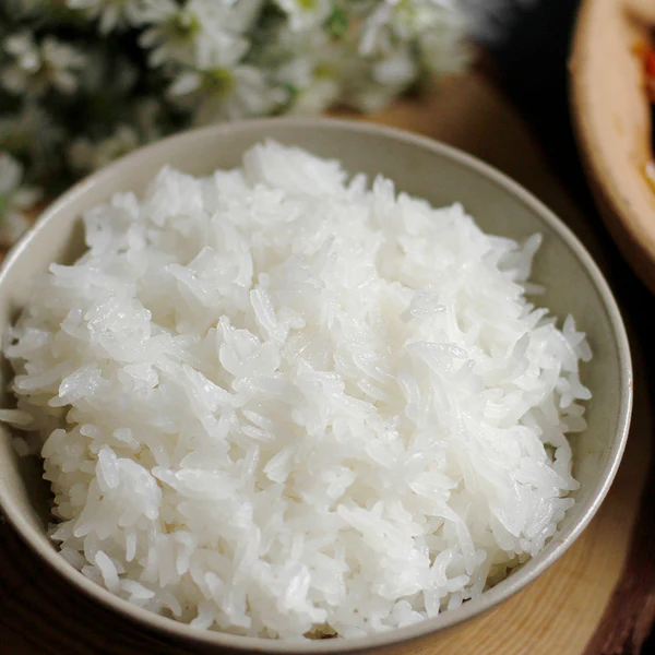 Hướng Dẫn Chi Tiết Các Bước Nấu Cơm Bằng Lò Vi Sóng