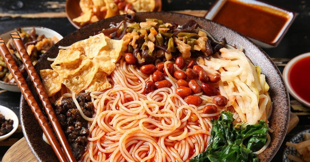 Hướng Dẫn Chi Tiết Cách Nấu Bún Ốc Liễu Châu Chuẩn Vị