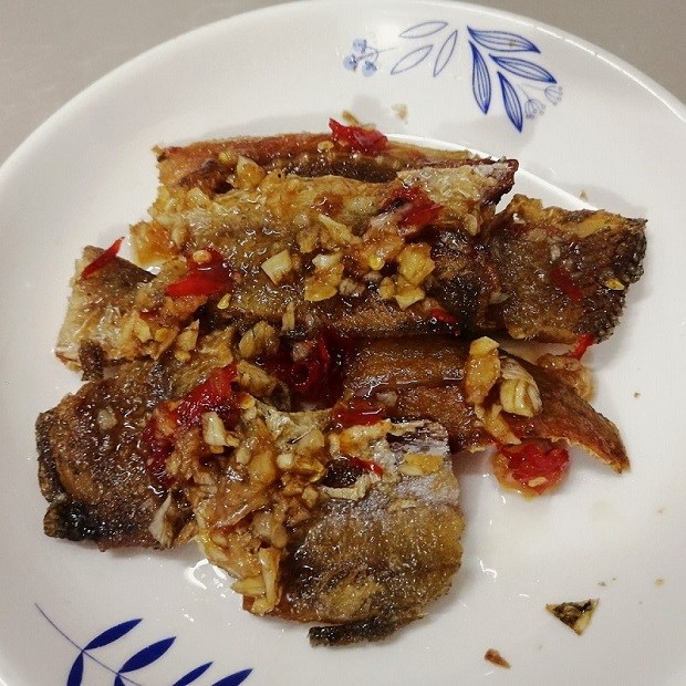 Khô Cá Thiều Rim Tỏi Ớt